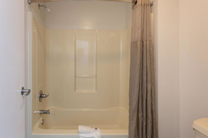 Room 16 of 29
