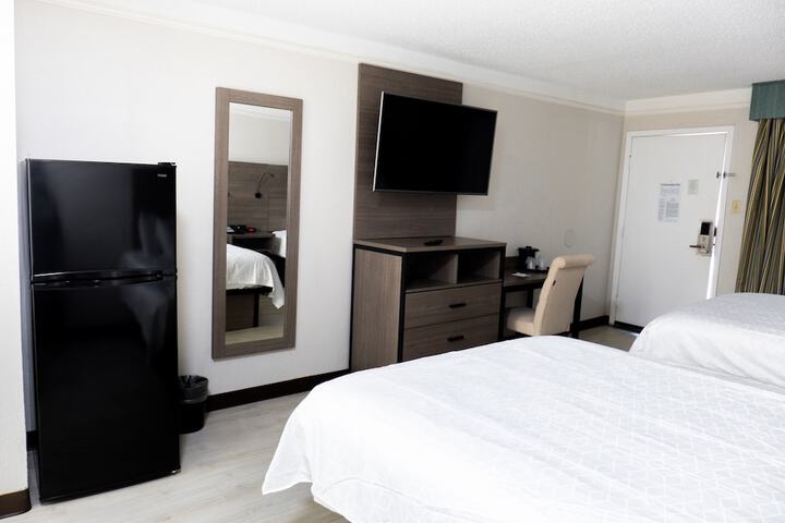 Room 6 of 38