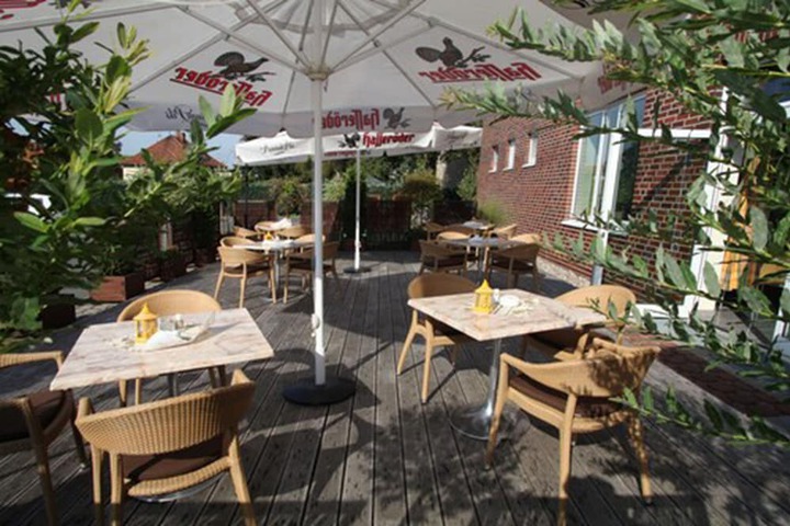 Terrace/Patio 14 of 16