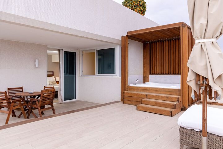 Terrace/Patio 64 of 145