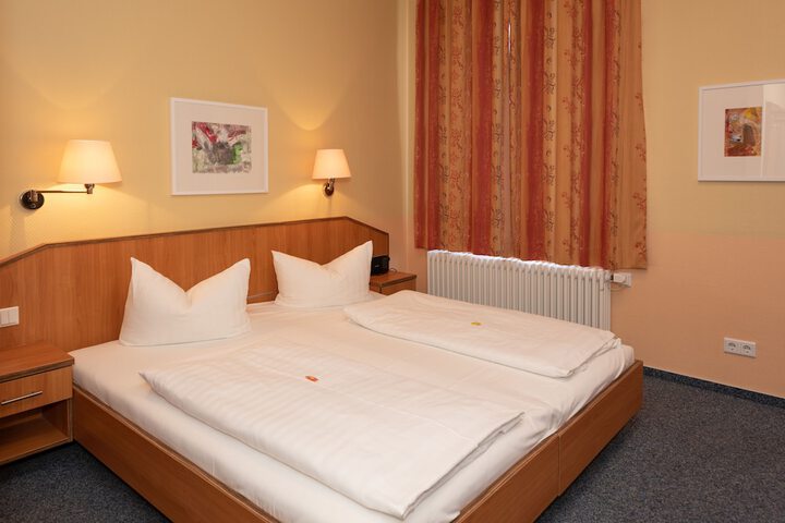 Room 19 of 66