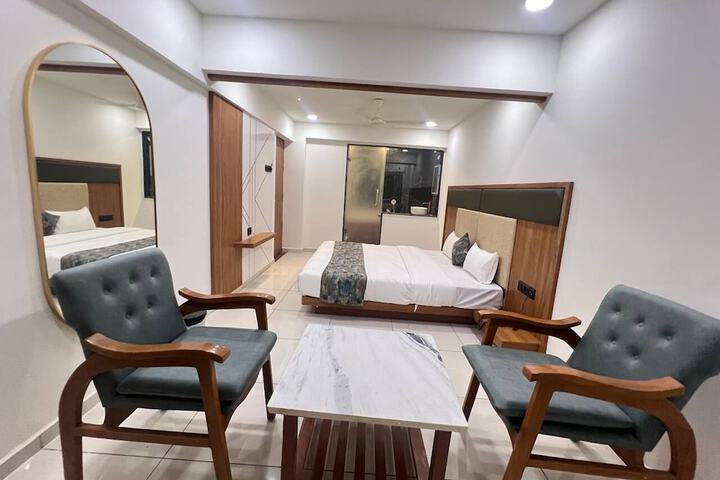 Room 18 of 50