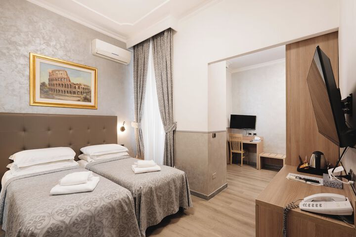 Room 8 of 180
