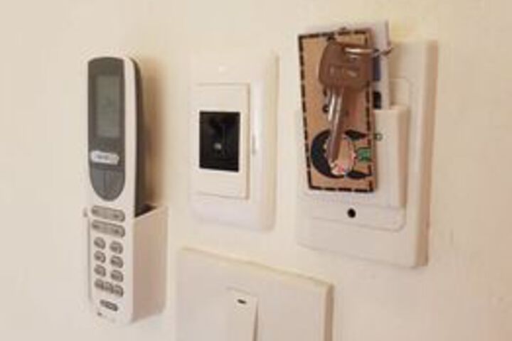 Room 12 of 16