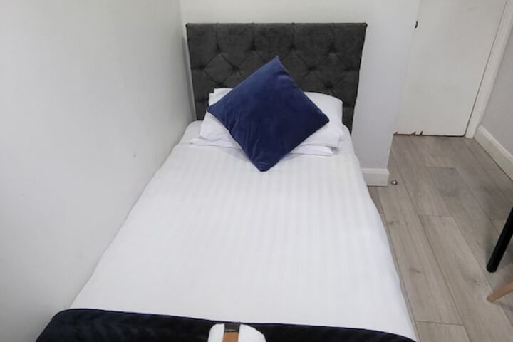 Room 44 of 87