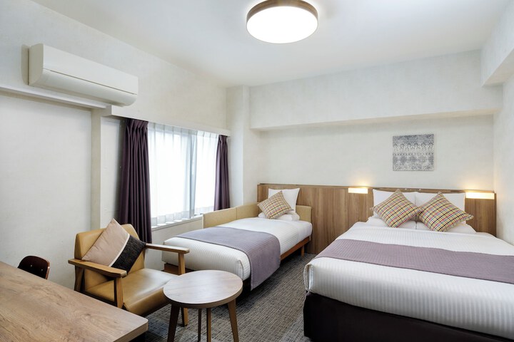 Room 18 of 40