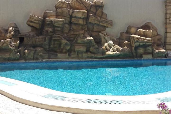 Pool 30 of 53