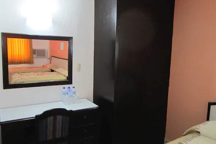 Room 25 of 78