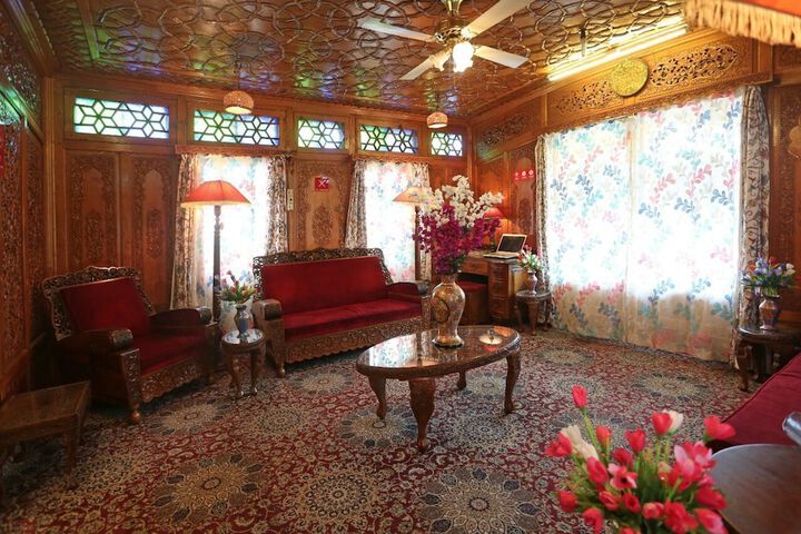 Manila Groups of Houseboats in Srinagar