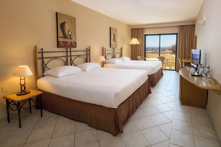 Room 20 of 85