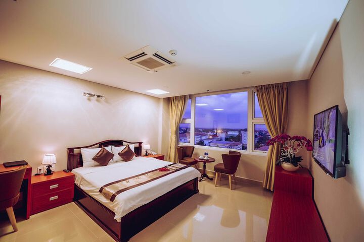 Room 10 of 52