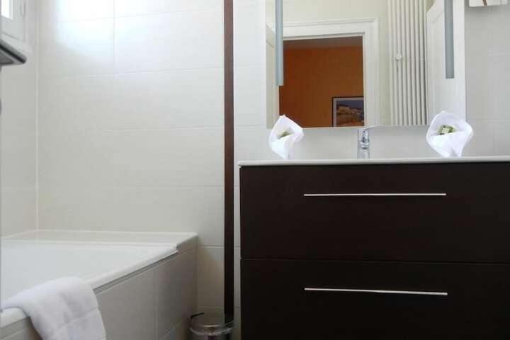 Room 19 of 32