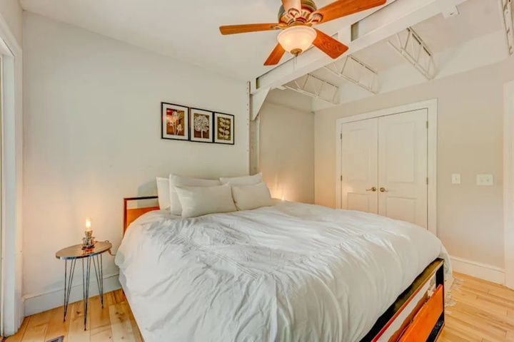 Room 4 of 14