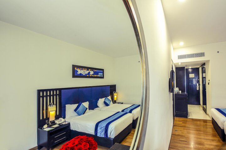 Room 5 of 34