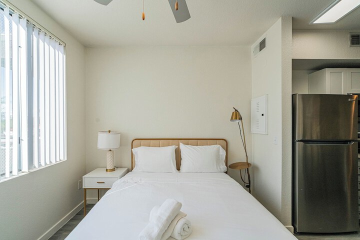 Room 3 of 61