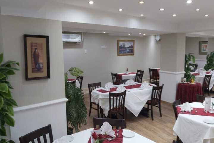 Breakfast area