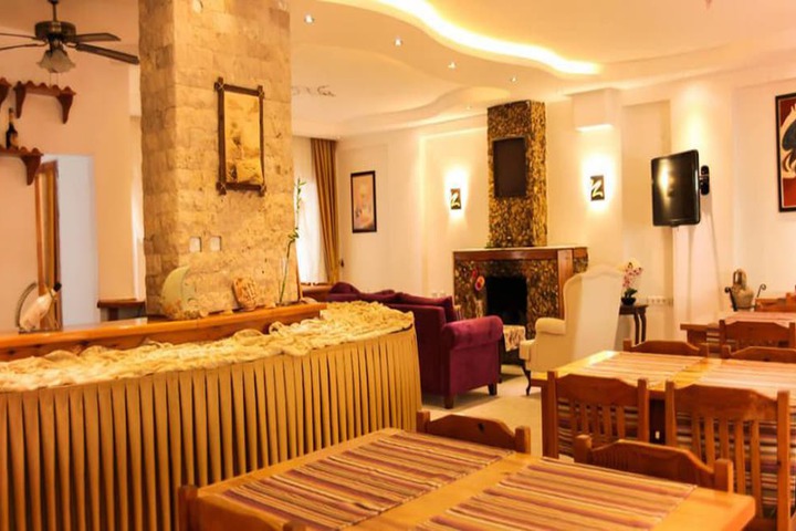 Hotel Interior 7 of 23