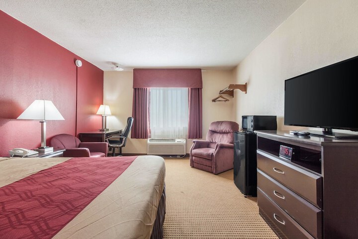 Room 12 of 36