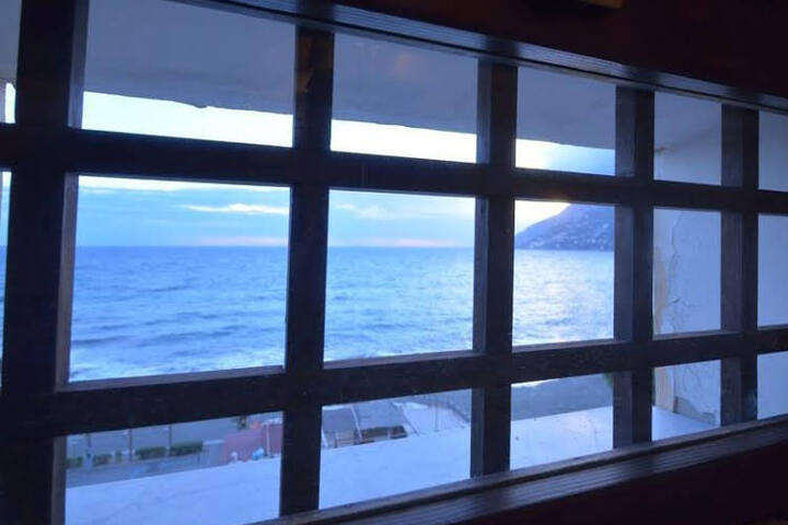 General 8 of 9