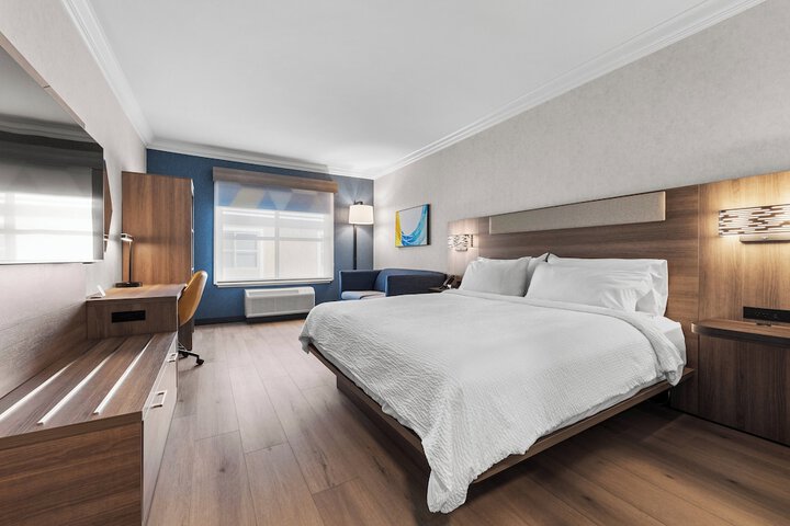 Room 48 of 85