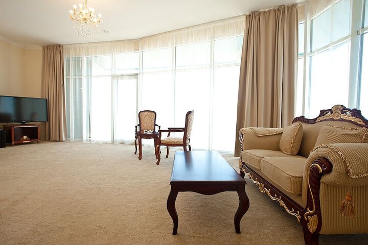 Room 18 of 42