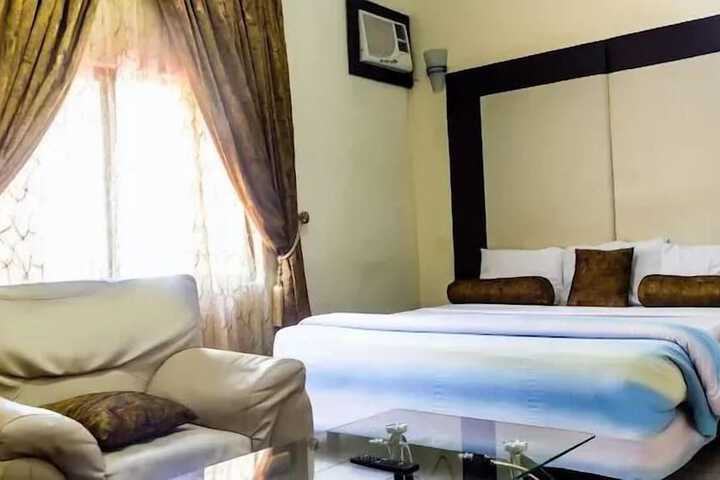 1st Forty Hotel