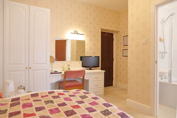 Room 48 of 104