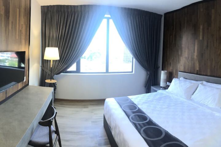 Room 12 of 52