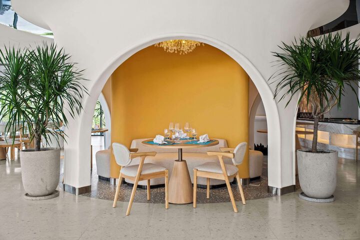 Dining 56 of 71
