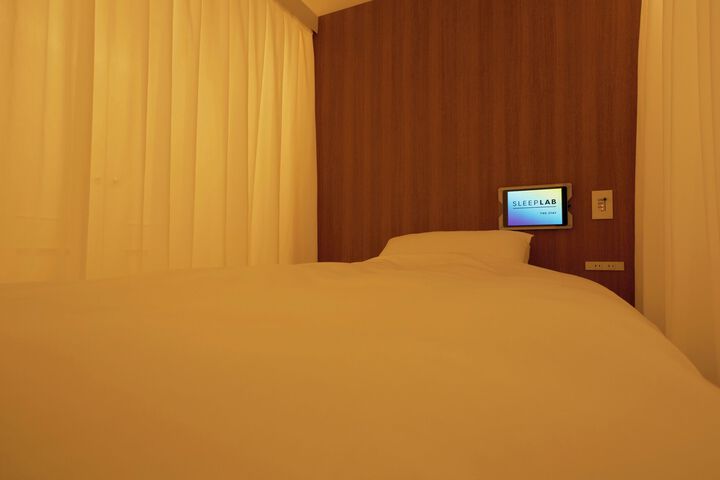 Room 14 of 20