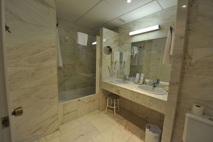 Clean Restrooms
