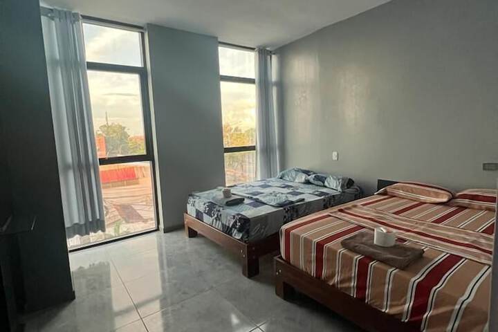 Room 10 of 25