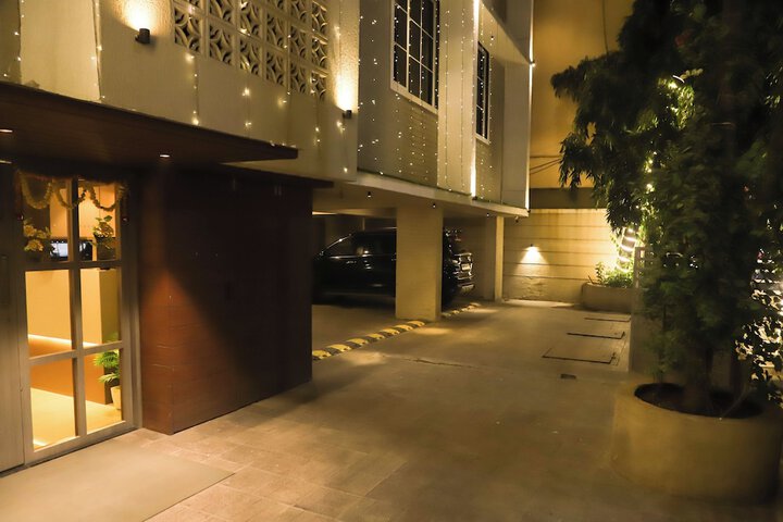 Property Grounds 24 of 36