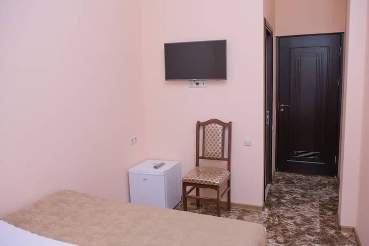 Room 7 of 39