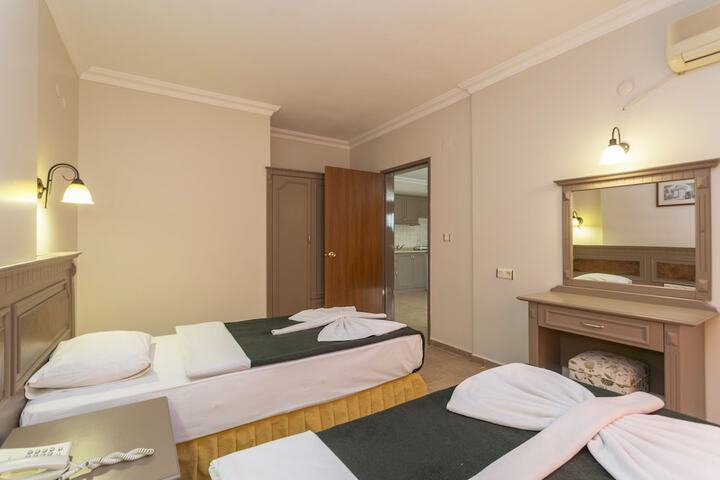 Room 8 of 54