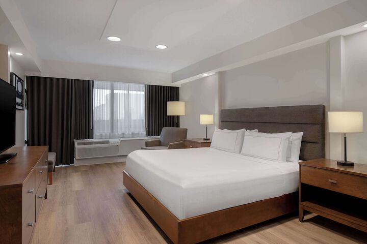 Room 15 of 78