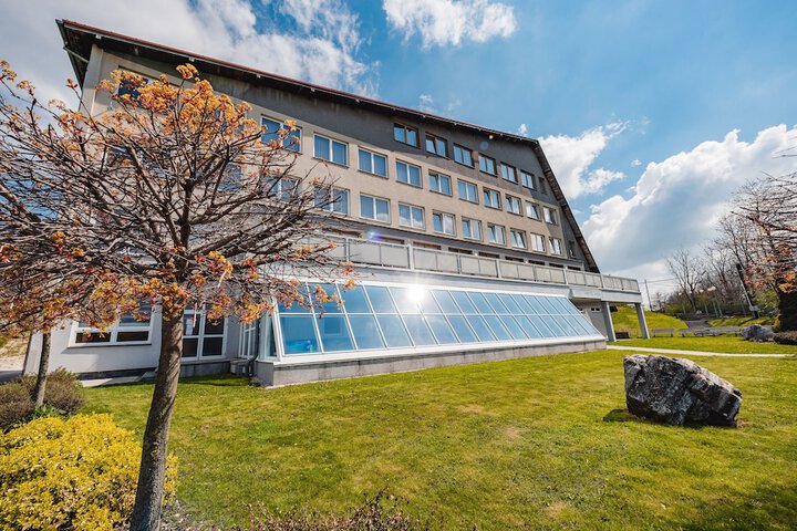 Hotel 95 of 100