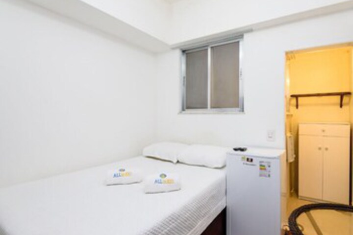 Room 8 of 13