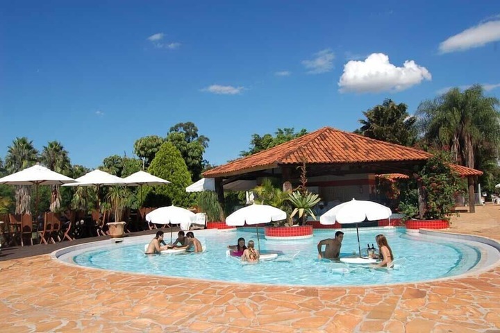 Pool 6 of 15
