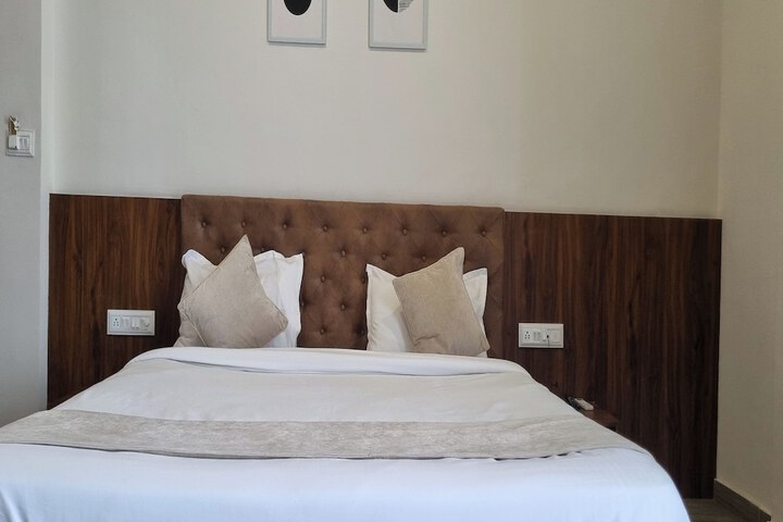 Room 13 of 75