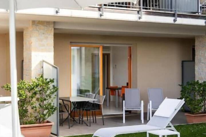 Terrace/Patio 22 of 36