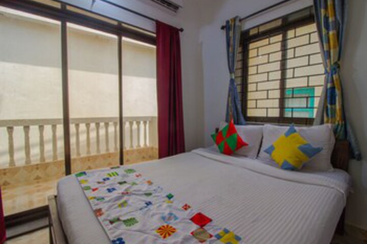 Room 13 of 23