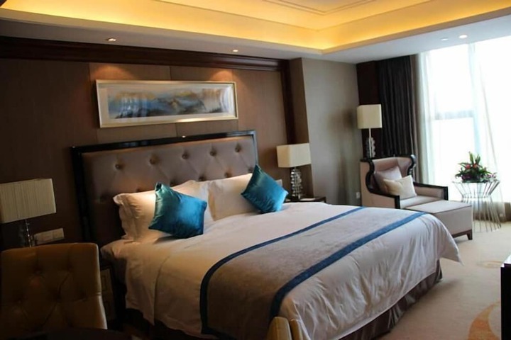 Room 14 of 52