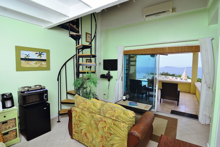 Room 9 of 23