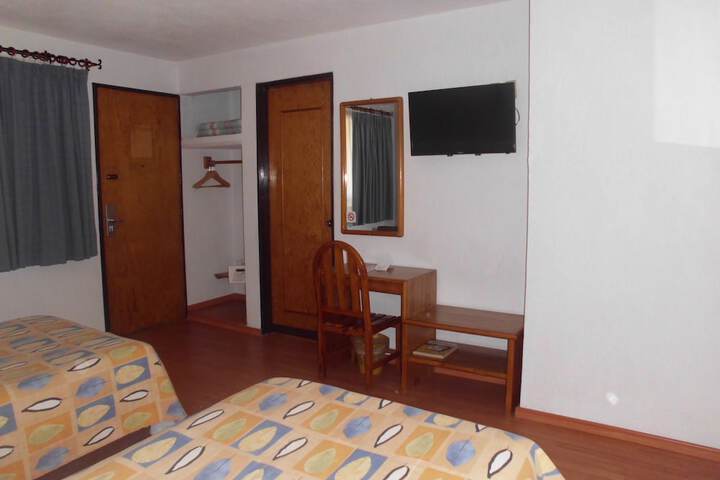 Room 3 of 49