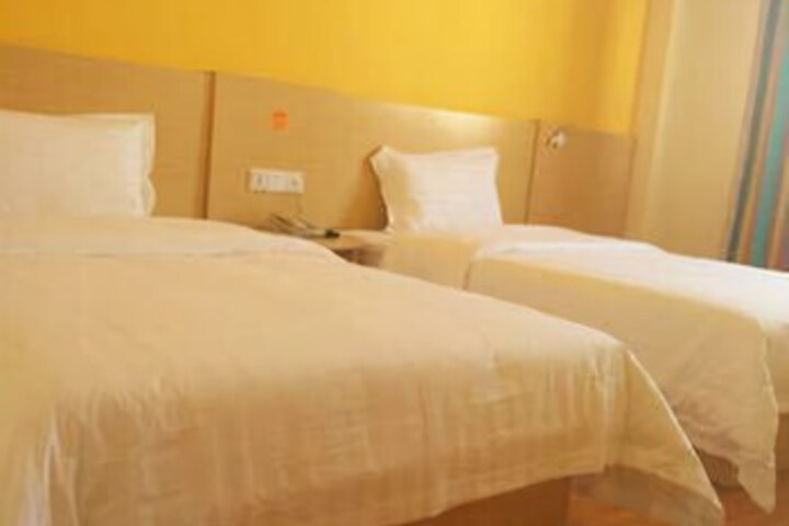 Room 7 of 7
