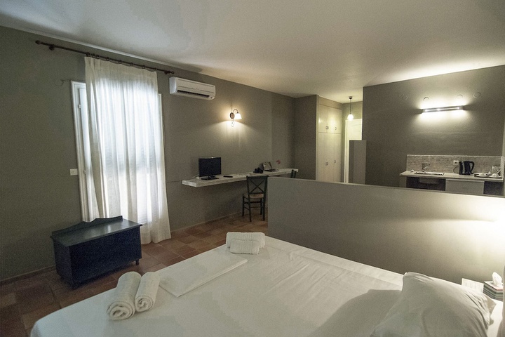 Room 41 of 93