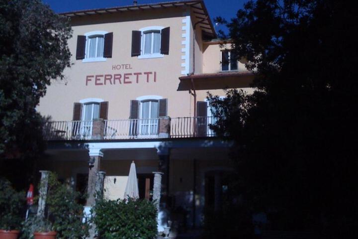 Exterior of Albergo Ristorante Ferretti
