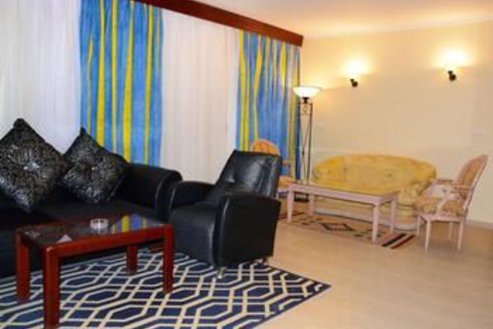 Room 32 of 66