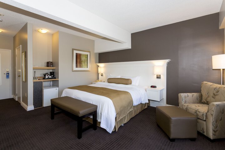 Room 12 of 75